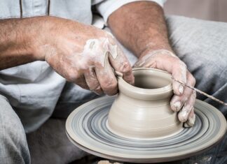 Czy ceramika Bolesławiec to porcelana?